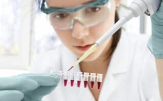 image-of-doctor-in-laboratoty